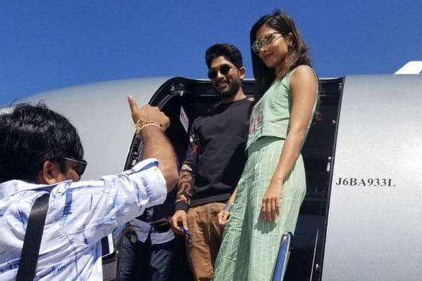 Allu Arjun & Pooja Hegde bid adieu to Chicago