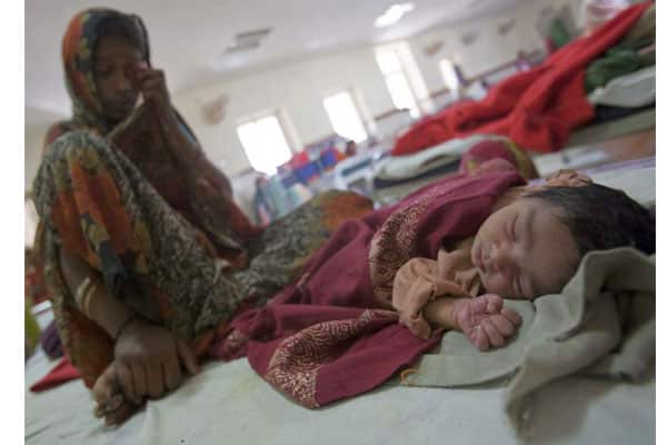 30 children die in Gorakhpur hospital 30 children die in Gorakhpur hospital