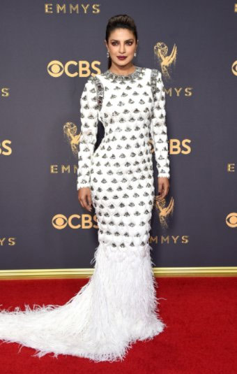 Fashion Alert ! Priyanka Chopra slays at Emmy’s in Feathered Dress