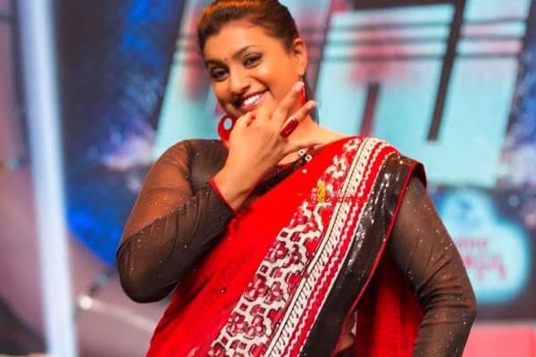 Roja wears half-done dresses and will be a Recording dancer : Min Ayyanna