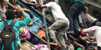 Stampede at Mumbai Railway station, leaves 22dead & several injured