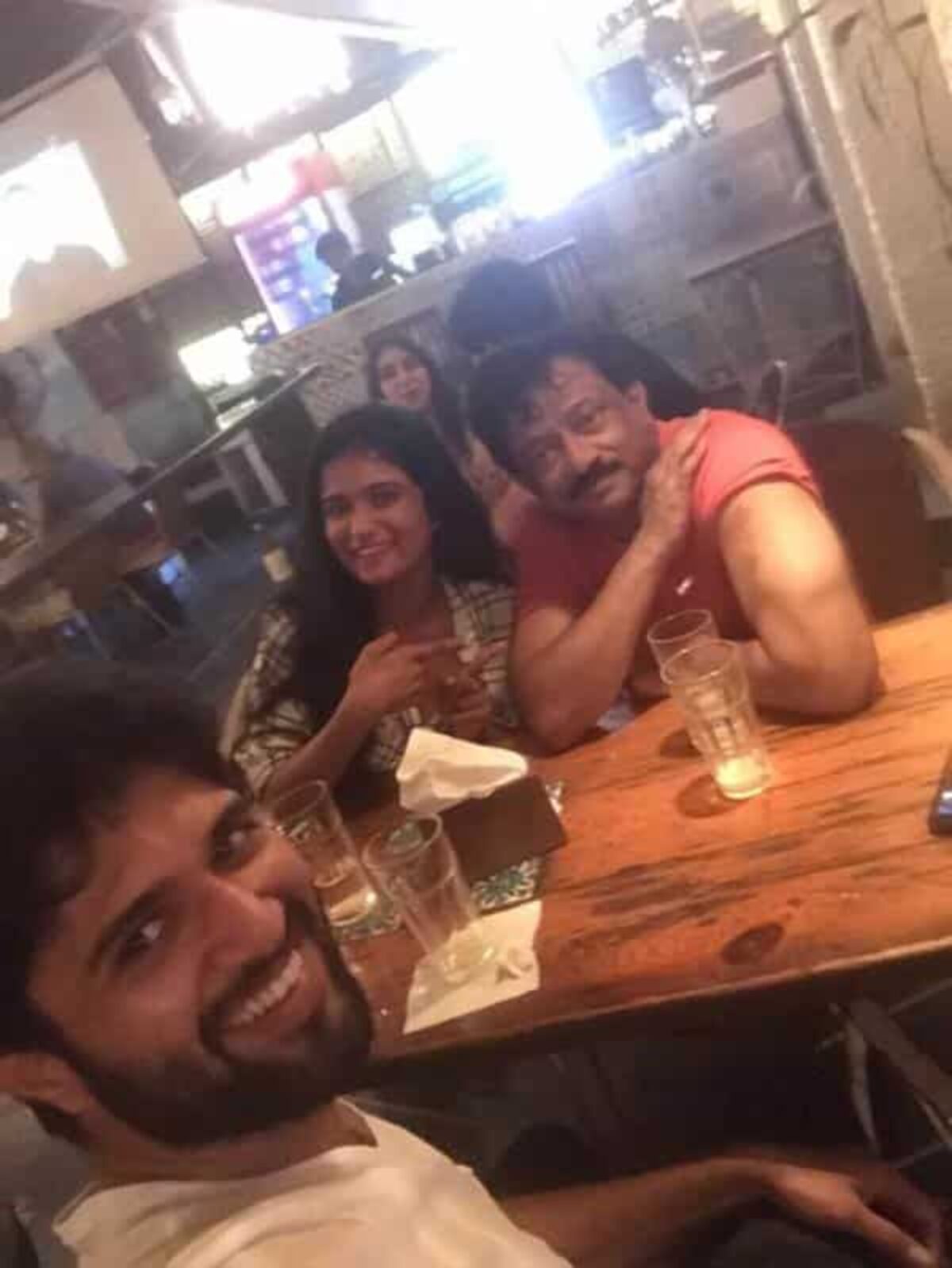 Vijay Devarakonda bonds with RGV Vijay Devarakonda bonds with RGV