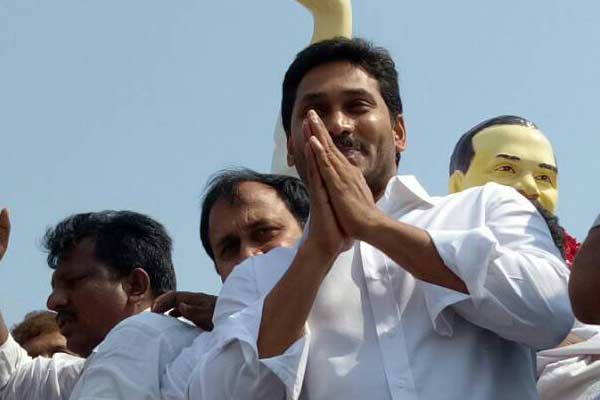 Jagan asks people to pray to god to help him become AP CM