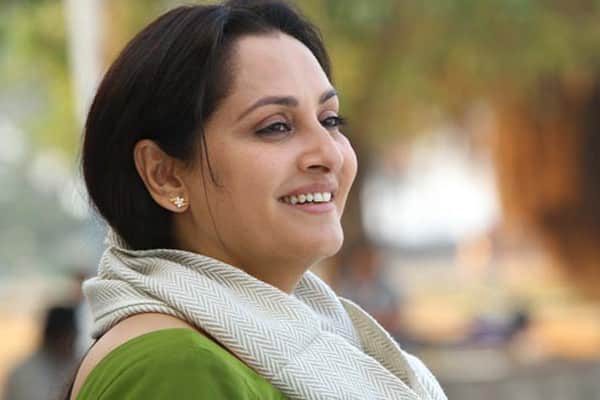 Jayaprada in talks with YSRCP?