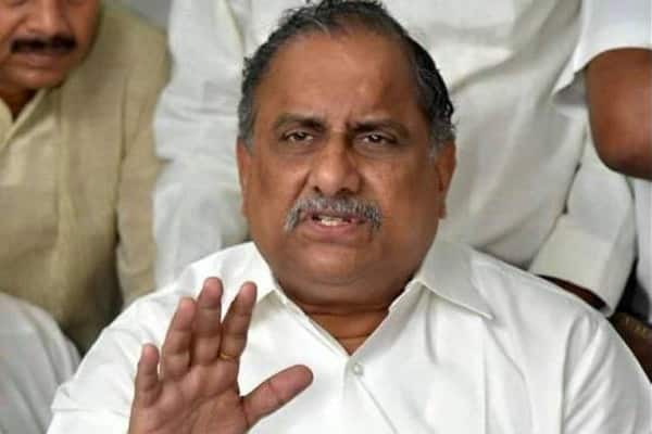 Mudragada writes to Jagan on reservations for Kapus