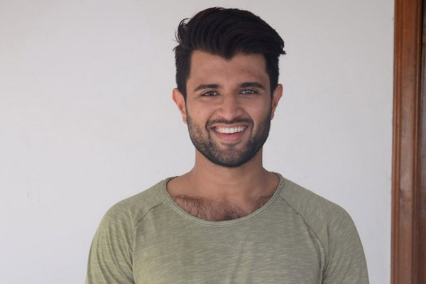 Vijay Devarakonda to romance newbie