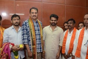 Jawaan Movie Team at Temple