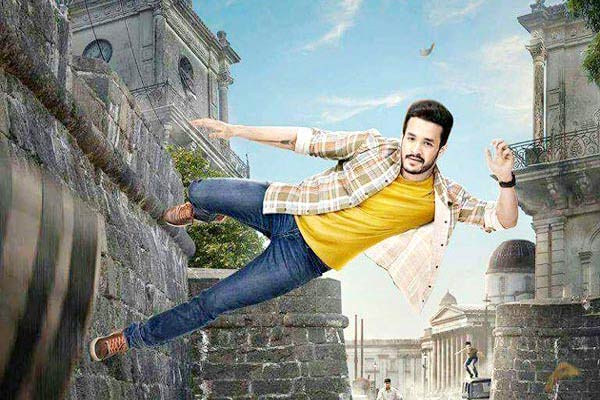 Akhil’s special treat for fans in Vizag