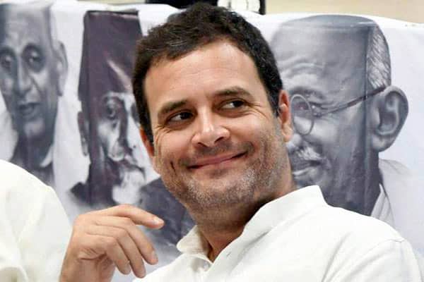 I Love Narendra Modi, proclaims Rahul Gandhi