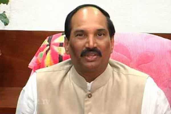 Uttam says, more joining from TRS after Sankranti
