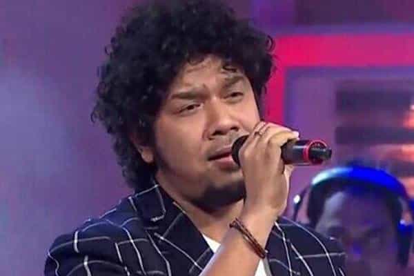 Case on bollywood singer Papon for kissing reality show contestant