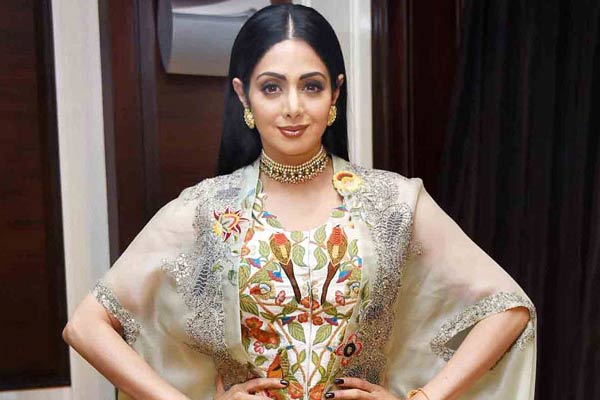Top Heroine fell sick after knowing Sridevi death news