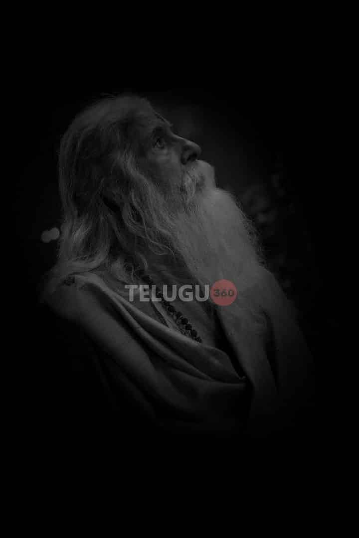 Amitabh Bachchan Official Look from SyeRaa