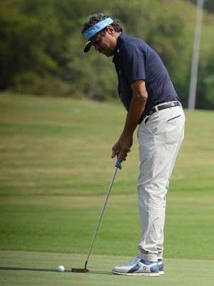 Kapil Dev to spruce up two golf courses in State