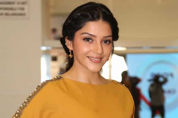 Mehreen in talks for Vijay’s bilingual