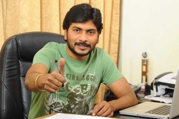 Sampath Nandi penning an interesting script for Allu Arjun Sampath Nandi penning an interesting script for Allu Arjun