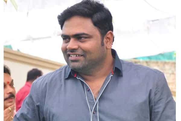 Vamshi Paidipally completed pre production work, waiting for Mahesh Babu's dates