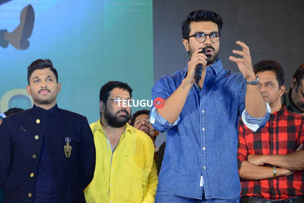 Film industry is corruption free Ram Charan at Naa Peru Surya pre release event