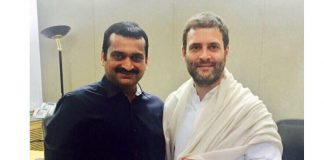 Bandla Ganesh shares his photo with Rahul gandhi
