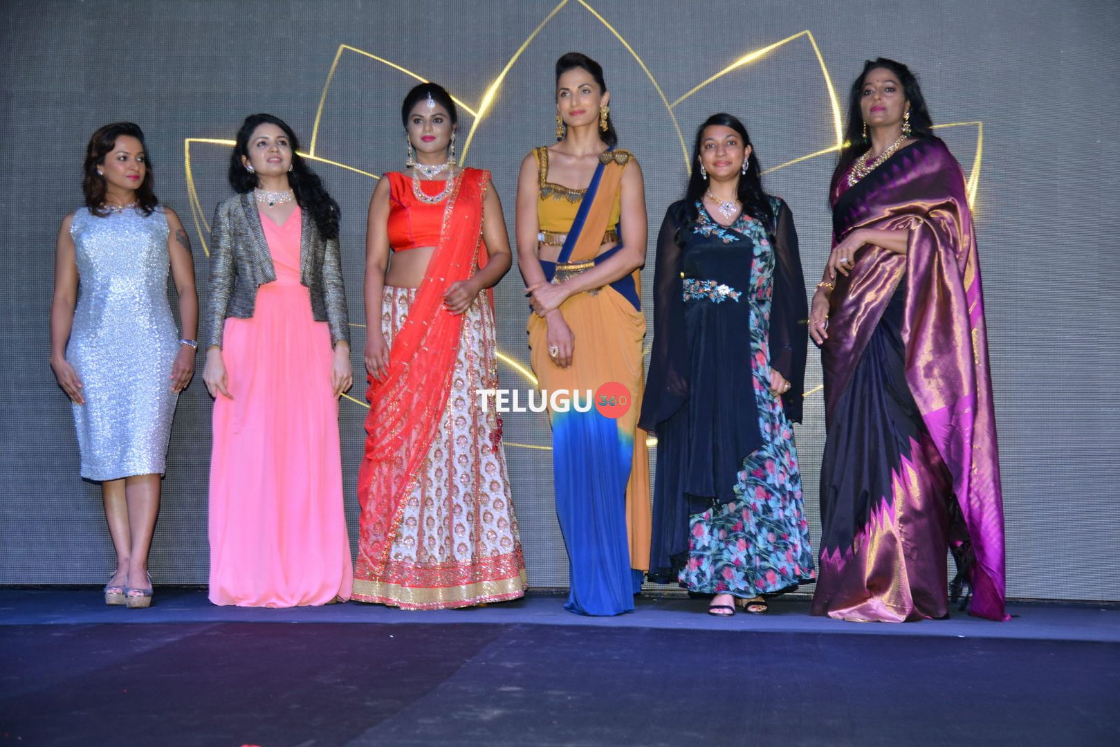Sneha Reddy Jewellery Launch Fashion Show