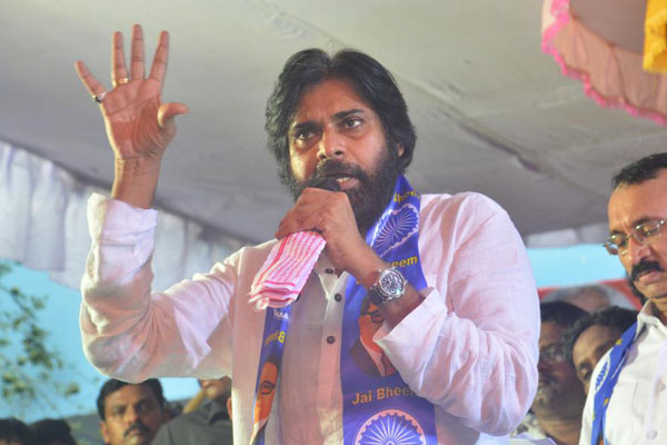 Pawan warns AP government: Will take up protest like Maharashtra Farmers