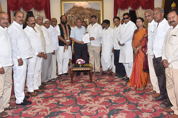 Congress, TDP, CPI form alliance in Telangana Congress, TDP, CPI form alliance in Telangana