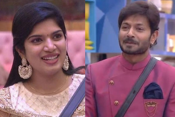 Deepthi nallamothu emerging favorite contestant for Kaushal anti-fans