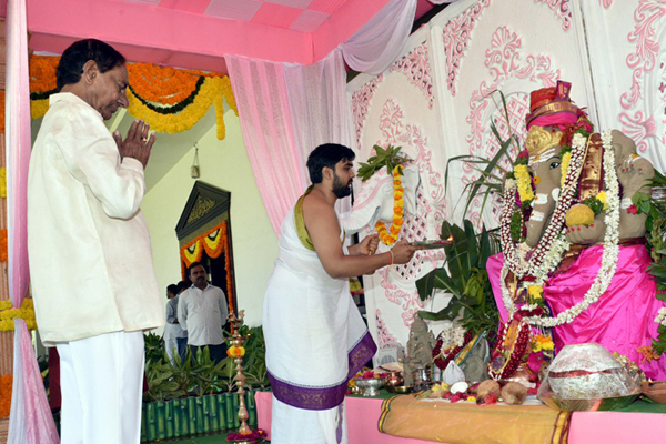 Ganesh Chaturthi begins with gaiety in Telangana, Andhra