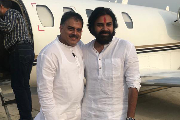 Big boost to Janasena with prominent leaders joining