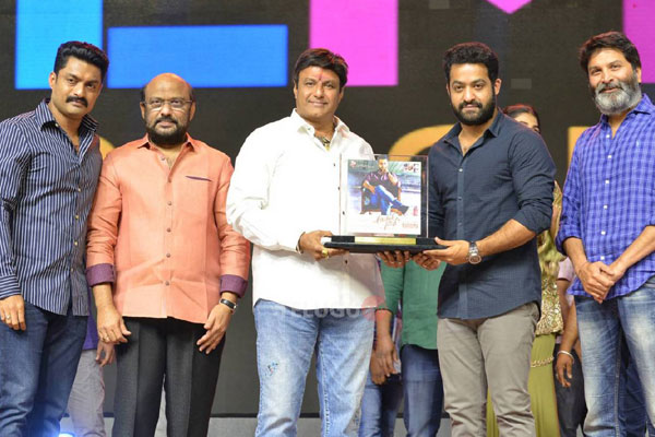 Aravinda Sametha Success Meet Last set