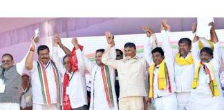 Rahul, Chandrababu share dais at Telangana rally