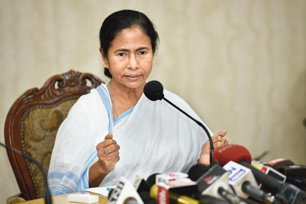 Mamata Banerjee defends CBN decision on CBI ban