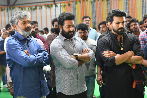 Rajamouli tight lipped about RRR