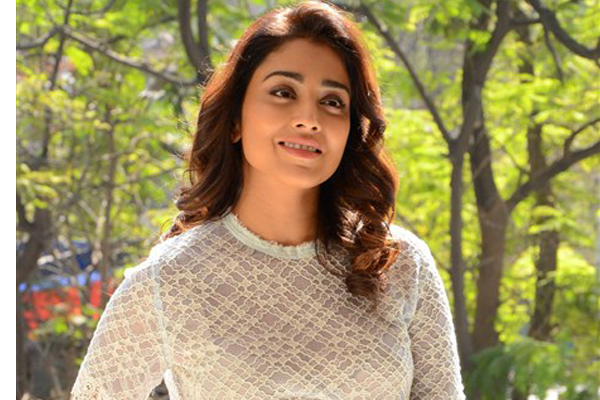 Shriya locked for Andhadhun Remake