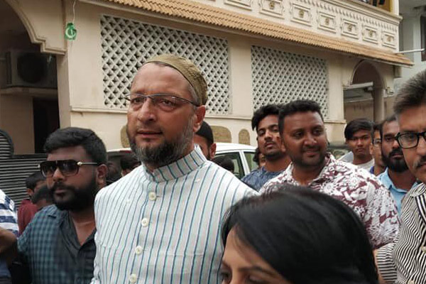 'Come on, kill me': Owaisi's retort to BJP leader 'Come on, kill me': Owaisi's retort to BJP leader