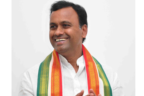 T Congress MLA Komati Reddy quits