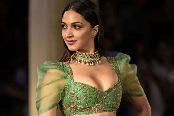 Kiara Advani to romance Varun Tej?