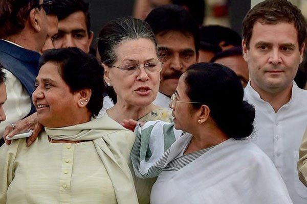 Anti-Modi parties: Rahul, Mamata, Mayawati etc in PM race
