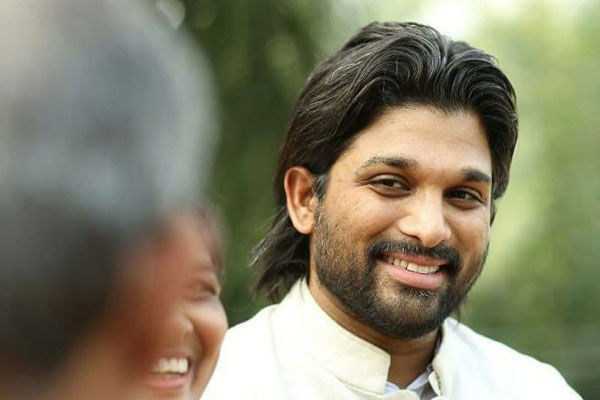 Allu Arjun donates 10 lakhs for temple in home town