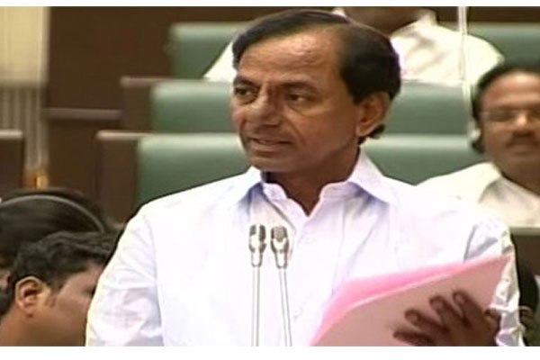 KCR continues insulting Andhras in his budget speech