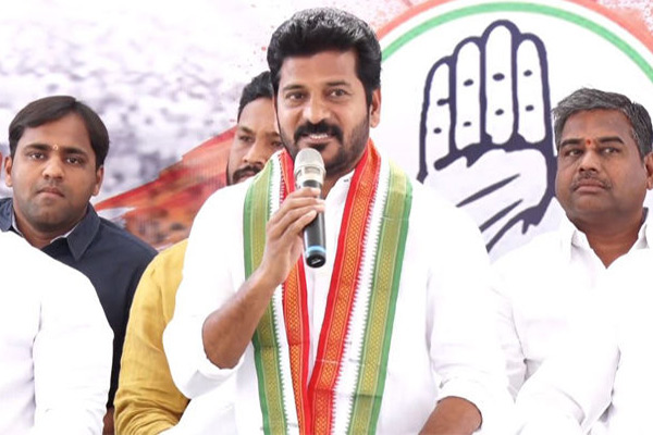 YSR made a hole, Jagan widening it: Revanth Reddy