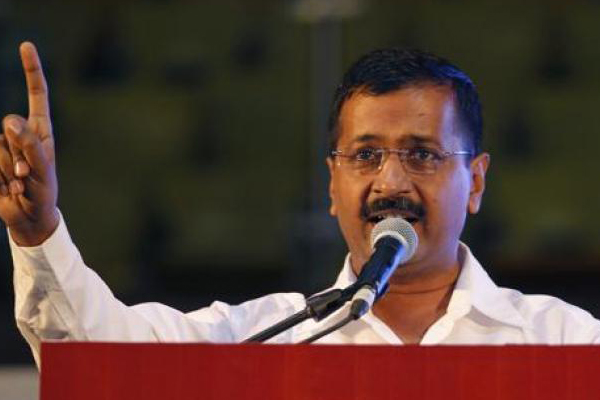 Kejriwal backs TDP, calls for defeating Modi