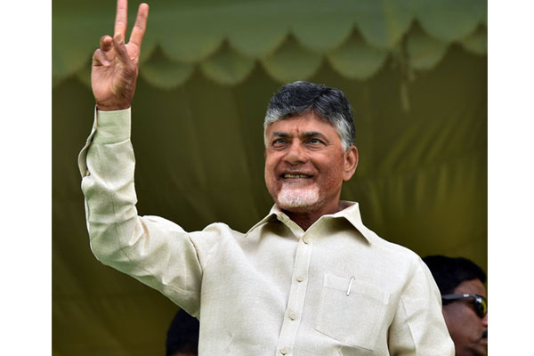 Naidu finds anti-Jagan wave all over AP