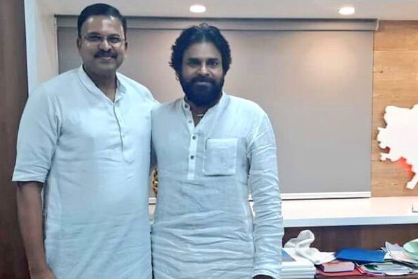 ‘JD’ Lakshmi Narayana joining Janasena, big boost to the party