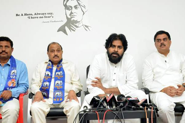 Tie-up with BSP backfiring on Pawan Kalyan?