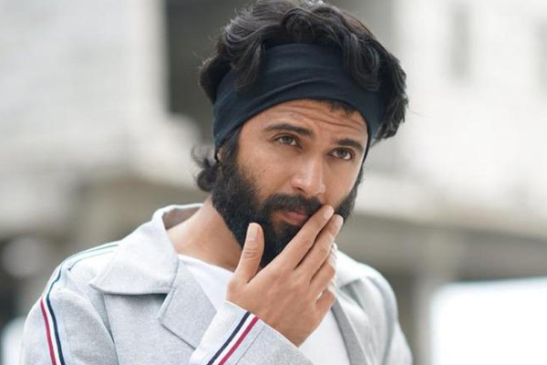 Majili director locks Vijay Devarakonda