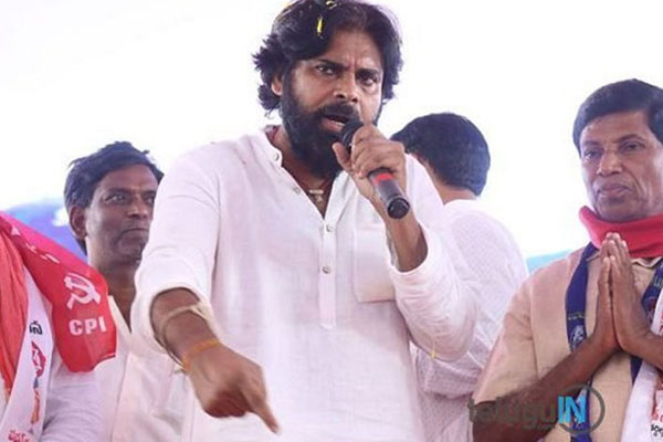 No star campaigners - Pawan Kalyan 's single man show straining