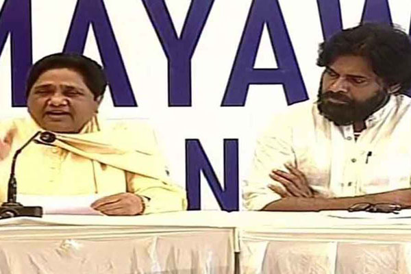 Mayawati questions how can KCR be CM, when 70% Telangana is backward?