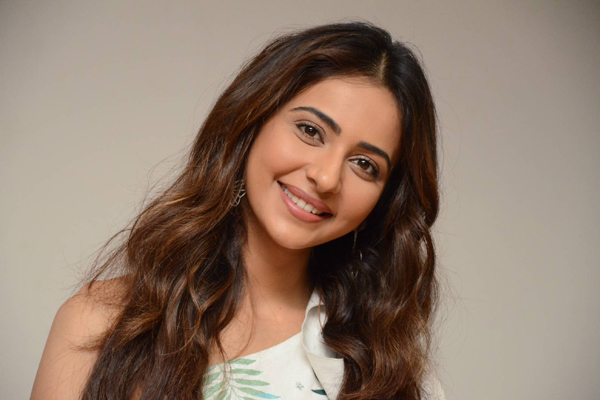 Rakul Preet stuck in Mumbai rains