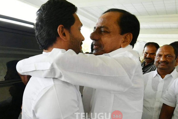 Jagan,KCR ‘honeymoon’ ends within six months!